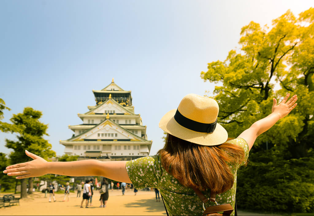 A happy Tourist at Osaka Castle