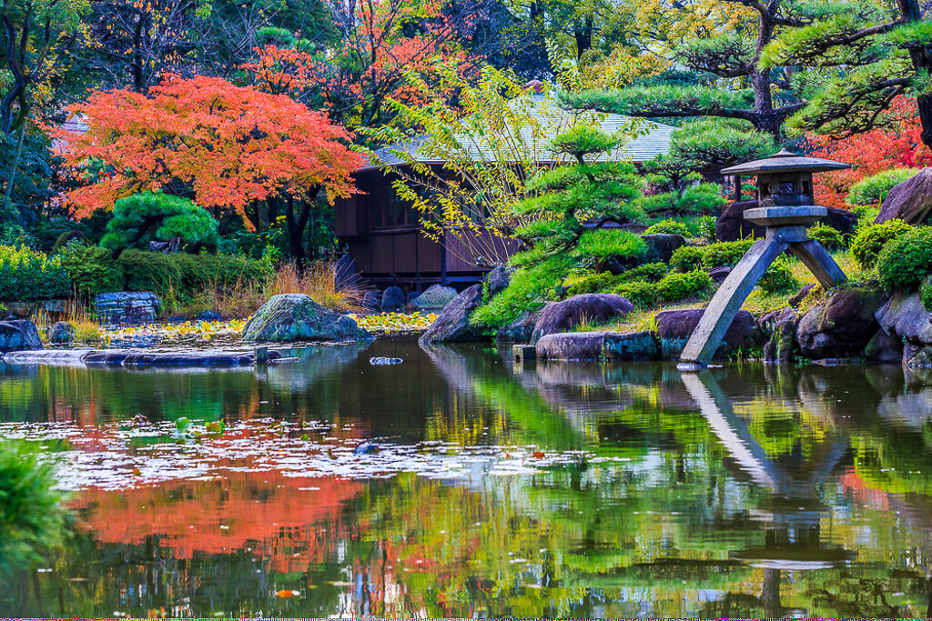 Keitakuen garden in Tennoji Park, Osaka in Japan